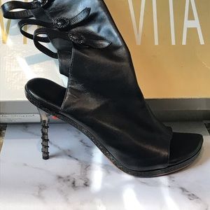 STILETTOS 4 INCH BLACK LEATHER OPEN TOE BOOTS 9M